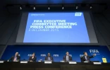 Réunion du comité exécutif de la Fifa avec son président par interim Issa Hayatou (c), le 3 décembre 2015 à Zurich