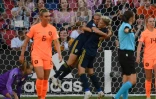La Suédoise Jonna Andersson ouvre le score face aux Pays-Bas à l'Euro, le 9 juillet 2022 à Sheffield