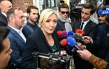 Marine Le Pen, leader du parti d'extrême droite Rassemblement national (RN) parle à la presse à Henin-Beaumont, dans le nord de la France, le 20 juin 2022