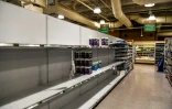 Rayons vides dans un supermarché de Floride, le 13 janvier 2021