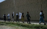 Des talibans à Jalalabad, en Afghanistan,  célèbrent le cessez-le-feu, le 16 juin 2018
