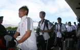 Mardi 1er juin 2010 - Arrivée de l'équipe  de Chine de football à l'aéroport Roland-Garros de Saint-Denis (Photo MT)