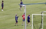 Jeudi 3 juin 2010: Entraînement à huis clos de l'équipe de France sur le stade de Petite-Ile