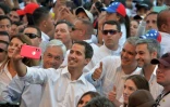 L'opposant vénézuélien Juan Guaido prend un selfie avec son épouse Fabiana Rosales et les présidents du Chili, de Colombie et du Paraguay, le 22 février 2019 à Cucuta, en Colombie