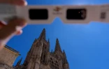 Des lunettes d'observation d'éclipse certifiées conformes à la norme de sécurité internationale ISO 12312-2 à Burgos, le 2 juillet 2026 en Espagne