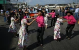 Des habitants dancent le "Joropo" pendant les traditionnelles "fêtes de l Alma Llanera" à San Fernando de Apure, dans l'ouest du Venezuela, le 26 février 2026