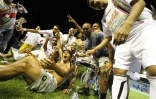 Foot - Stade Jean Ivoula à Saint-Denis - Match de gala entre la sélection de La Réunion et les Kréopolitains (joueurs réunionnais évoluant à l'extérieur)