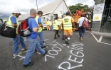 Lundi 7 Juin 2010

Les agents du parc de l'Équipement ont débrayé devant la DDE