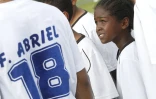 Mercredi 9 Juin 2010

Leçon de foot avec Fabrice Abriel
