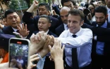 Le président français Emmanuel Macron  en visite à l'Université Sun Yat-sen, le 7 avril 2023 à Canton, en Chine