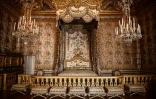 La chambre à coucher de la reine Marie-Antoinette, épouse du roi de France Louis XVI, au château de Versailles, le 19 juin 2023