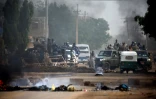 Des forces soudanaises sont déployées le 3 juin 2019 autour du quartier général de l'armée à Khartoum pour disperser des manifestants