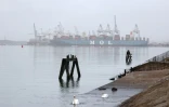 Le port et les navires commerciaux à Southampton le 11 décembre 2020