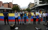 Des militants de l'opposition vénézuélienne manifestent, le 10 juillet 2017 à Caracas