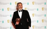 L'acteur Joaquin Phoenix récompensé à Londres, le 2 février 2020.