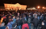 Manifestation devant le palais présidentiel contre la décision de gracier un condamné impliqué dans une affaire de pédocriminalité, le 9 février 2024 à Budapest