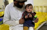 Un enfant afghan soigné dans un hôpital dans la ville de Sharan après avoir été blessé dans le séisme qui a frappé le sud-est de l'Afghanistan, le 22 juin 2022