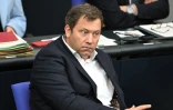 Le ministre allemand des Finances Lars Klingbeil assiste à une séance au Bundestag, la chambre basse du parlement allemand, à Berlin, le 17 septembre 2025