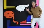 Le créateur de mode Jean-Charles de Castelbajac le 1er février 2018 devant son travail exposé dans la galerie Magda Danysz à Paris