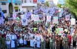 Des manifestants pro-Houthis protestent contre l'intervention saoudienne à Hodeida, au Yémen, le 9 octobre 2026