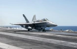 Un F-18 Hornet américain décolle du porte-avion USS Harry S. Truman, le 6 juin 2016 en Mer Méditerranée