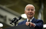 Le président américain Joe Biden dans une usine de Milwaukee (Wisconsin, nord), le 15 août 2023