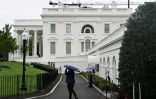 Des membres de la presse devant la Maison Blanche à Washington, le 21 septembre 2026