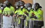 Des policiers anti-émeutes sont déployés le 5 mai 2021 à Bogota