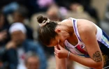 La Tchèque Karolina Pliskova, après sa défaite, 6-2, 6-2, face à la Française Léolia Jeanjean, au 2e tour à Roland-Garros, le 26 mai 2022