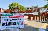 Lors d'un rassemblement en faveur de la réforme du marché de l'électricité devant la Chambre des députés à Mexico, le 17 avril 2022