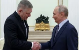 Le président slovaque Robert Fico et le président russe Vladimir Poutine à Moscou, le 22 décembre 2024