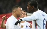 Paul Pogba en équipe de France avec Kylian Mbappé contre l'Afrique du Sud en match amical à Villeneuve-d'Ascq le 29 mars 2022