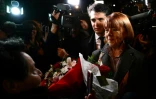 Gisèle Pelicot et son avocat Stéphane Babonneau devant le palais de justice, où le parquet a requis la peine maximale de 20 ans de réclusion criminelle contre son ancien compagnon Dominique Pelicot, à Avignon (Vaucluse), le 25 novembre 2024
