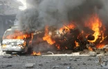 Bombardements aériens d'un marché du village de Maaret al-Numan dans la région d'Idleb en Syrie, le 8 octobre 2017