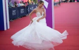 Miss France 2021 Amandine Petit sur le tapis rouge du festival du film américain de Deauville, le 6 septembre 2021