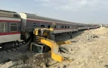 Photo diffusée par le Croissant-rouge iranien le 8 juin 2022 du site d'un déraillement de train près de Tabas, dans le centre du pays