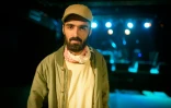 Anas Maghrebi, leader du groupe de rock syrien Khebez Dawle, avant un concert à Zagreb, le 23 septembre 2015