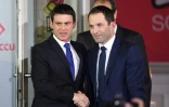 Benoît Hamon et Manuel Valls après la publication des résultats du second tour de la primaire organisée par le PS, le 29 janvier 2017 à Paris