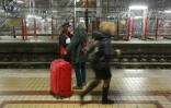 Des voyageurs le 9 mars 2016 à la gare de Bordeaux