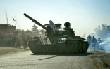 Un char soviétique des forces talibanes dans le district de Spin Boldak, sud de l'Afghanistan, le 15 octobre 2025
