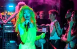 Une drag queen se produit dans l'une des boîtes de nuit LGBT+ d'Istanbul, le 1er novembre 2025 en Turquie