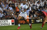 L'ailier néo-zélandais Joe Rokocoko s'échappe pour aller marquer un essai en finale du Top 14 au Camp Nou, le 24 juin 2016