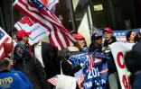 Des soutiens de l'ancien président Donald Trump à New York le 3 avril 2023