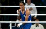 La boxeuse algérienne Imane Khelif après sa victoire en demi-finale olympique des -66kgs, à Paris le 6 août 2024