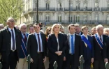 Nicolas Bay, Wallerand de Saint-Just, Marine Le Pen et Florian Philippot devant la statue de Jeanne d'Arc le 1er mai 2016 à Paris