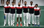 Les Français Nicolas Mahut, Pierre-Hugues Herbert, Jo-Wilfried Tsonga, Benoît Paire, Gaël Monfils et le capitaine Sébastien Grosjean (de gauche à droite) à la Coupe Davis, le 19 novembre 2019, à Madrid