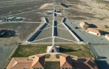 Une vue aérienne de Felicity, la ville fondée  en 1985 en Californie par le Franco-Américain Jacques-André Istel pour en faire le "centre du monde", le 11 avril 2023