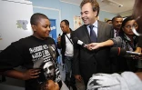 Jeudi 19 Août 2010

 Visite de Luc Chatel à l'école primaire de Terrain Elisa
