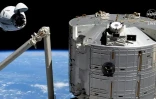 Image vidéo diffusée le 24 avril 2021 par la Nasa de la capsule Crew Dragon de SpaceX à quelques mètres de l'ISS avant son amarrage à la Station spatiale internationale
