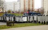 Déploiement de forces de l'ordre à Minsk lors d'une manifestation de l'opposition, le 8 novembre 2020